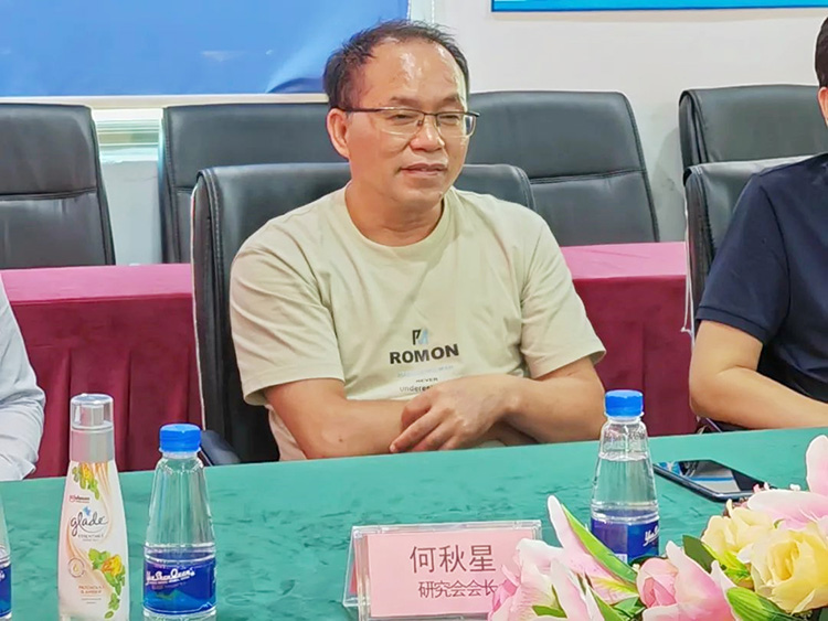 1690425588_38.jpg 何秋星_副本.jpg